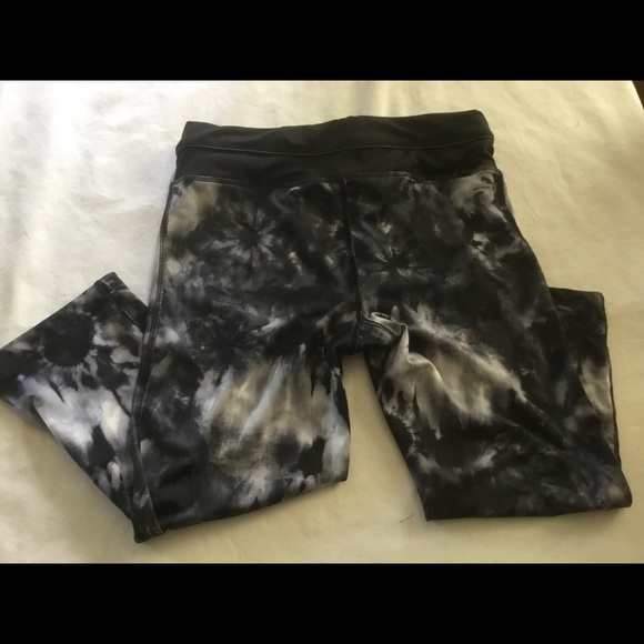 Danskin Now Fitted Yoga Capri Multi Small 4-6 color Multi - Picture 4 of 6